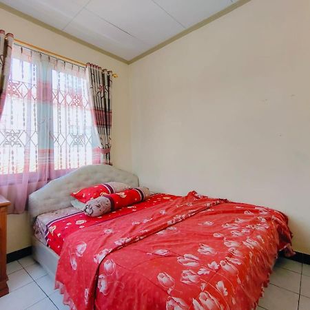 Villa Semesta Cikundul Esterno foto