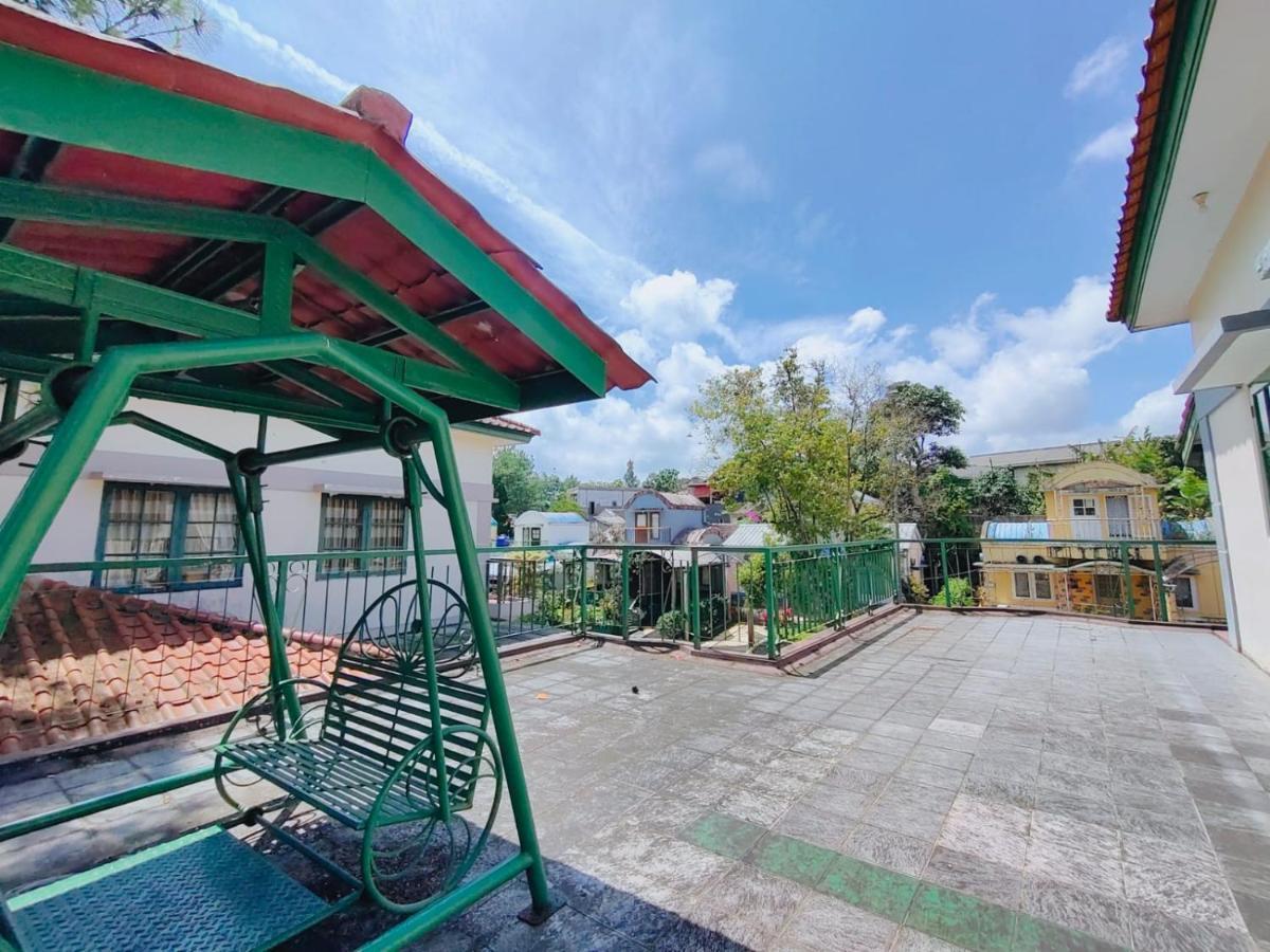 Villa Semesta Cikundul Esterno foto
